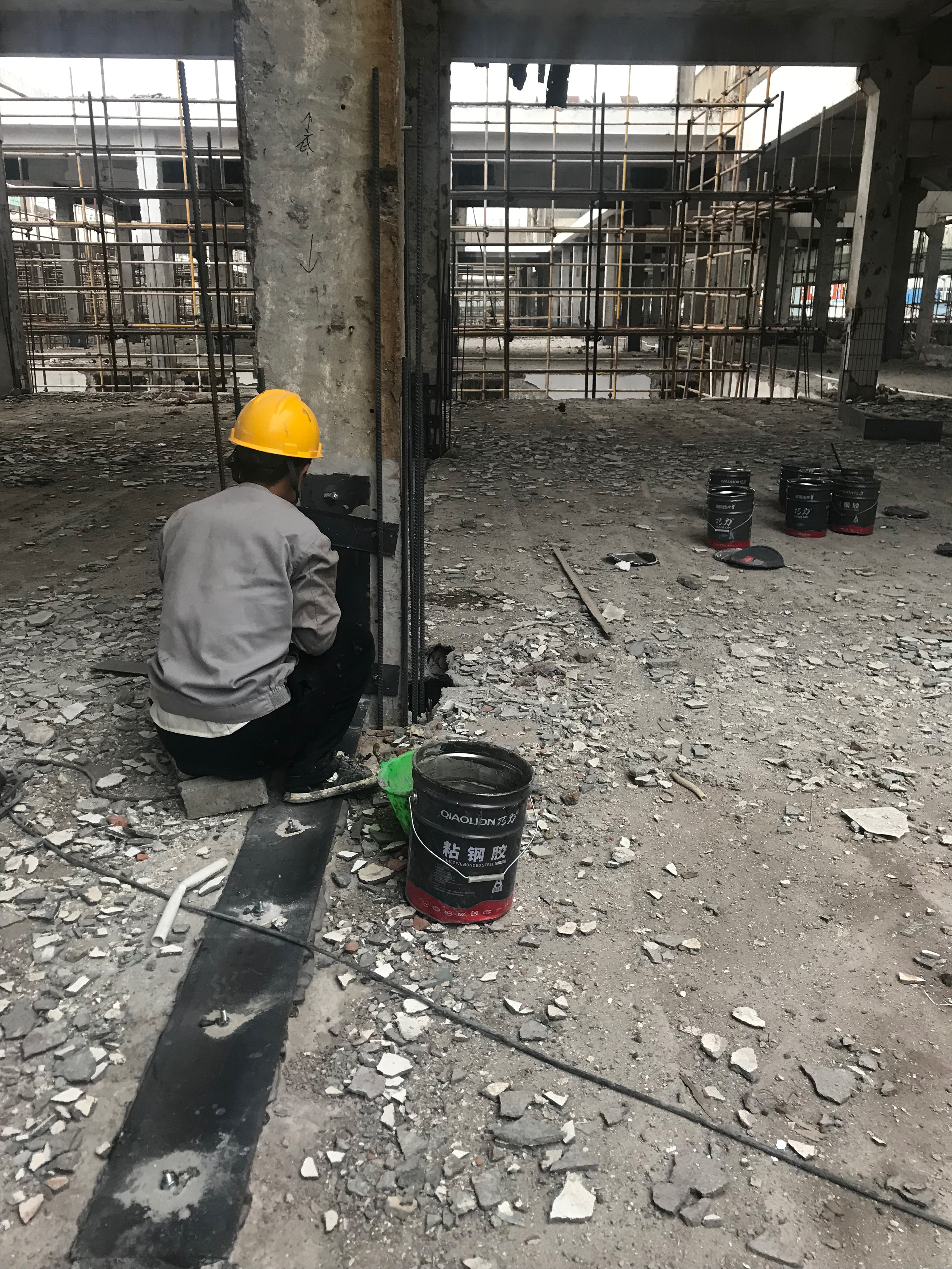 路面起砂修补需要注重什么？？？？？